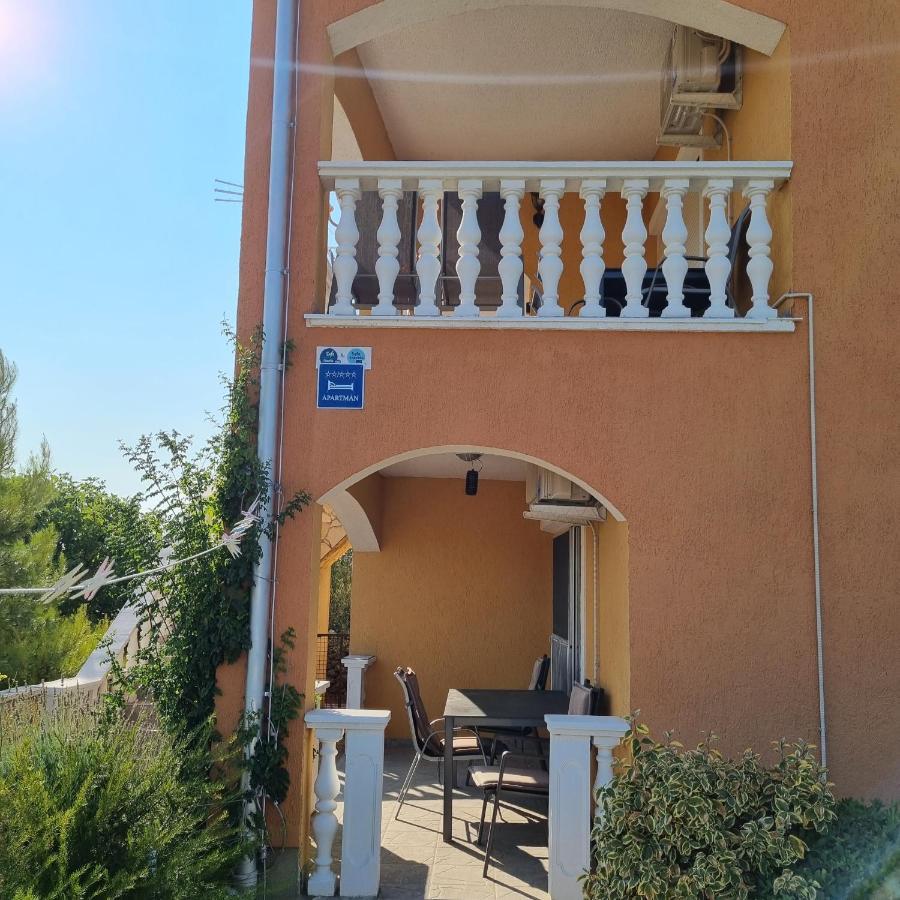 Apartmani Anna Vir Exterior foto